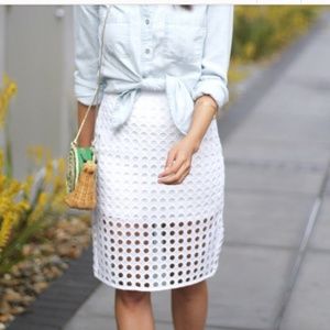 Bannana Republic White Skirt
